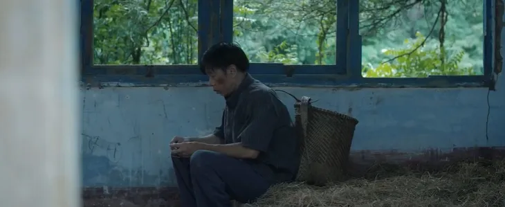Mẹ rơm - Tập 6: Tội nghiệp Loan khờ mang bầu phải chạy trốn, ăn khoai sống - Ảnh 6. Mẹ rơm - Tập 6: Tội nghiệp Loan khờ mang bầu phải chạy trốn, ăn khoai sống - Ảnh 6.