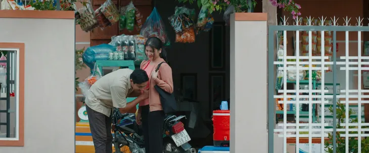 Mẹ rơm - Tập 7: Bầu sắp sinh, Loan bị người thương lật mặt bẽ bàng - Ảnh 18. Mẹ rơm - Tập 7: Bầu sắp sinh, Loan bị người thương lật mặt bẽ bàng - Ảnh 18.