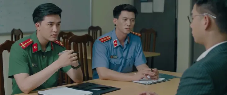 Thượng úy công an cực điển trai gây sốt trong Hành trình công lý - Ảnh 4. Thượng úy công an cực điển trai gây sốt trong Hành trình công lý - Ảnh 4.