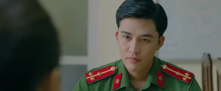 Thượng úy công an cực điển trai gây sốt trong Hành trình công lý - Ảnh 7. Thượng úy công an cực điển trai gây sốt trong Hành trình công lý - Ảnh 7.
