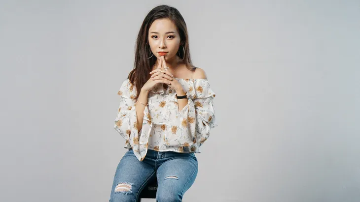 Bảo Trâm khoe giọng trong veo với ca khúc mới Chuyến xe tử tế - Ảnh 3. Bảo Trâm khoe giọng trong veo với ca khúc mới Chuyến xe tử tế - Ảnh 3.