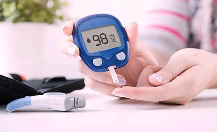 Trẻ hóa độ tuổi mắc tiểu đường do ăn uống không lành mạnh - Ảnh 1. Trẻ hóa độ tuổi mắc tiểu đường do ăn uống không lành mạnh - Ảnh 1.