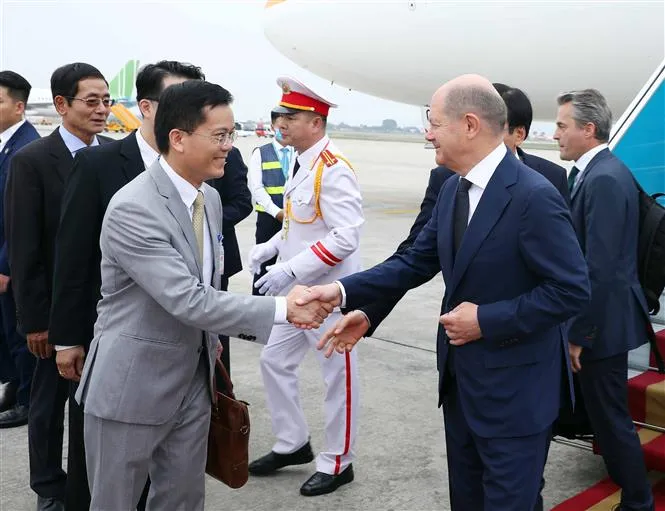 Thủ tướng Cộng hòa Liên bang Đức bắt đầu thăm chính thức Việt Nam - Ảnh 5. Thủ tướng Cộng hòa Liên bang Đức bắt đầu thăm chính thức Việt Nam - Ảnh 5.