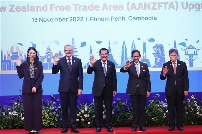 Thủ tướng Phạm Minh Chính dự Hội nghị Cấp cao ASEAN - Đông Á (EAS) lần thứ 17 - Ảnh 1. Thủ tướng Phạm Minh Chính dự Hội nghị Cấp cao ASEAN - Đông Á (EAS) lần thứ 17 - Ảnh 1.
