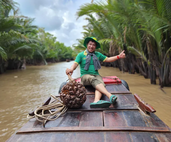 Sao Việt ngày 14/11: Hồ Ngọc Hà cấtnết đanh đá mừng sinh nhật Kim Lý, Chí Trung cùng bạn gái vi vu Nhật Bản - Ảnh 4. Sao Việt ngày 14/11: Hồ Ngọc Hà cấtnết đanh đá mừng sinh nhật Kim Lý, Chí Trung cùng bạn gái vi vu Nhật Bản - Ảnh 4.