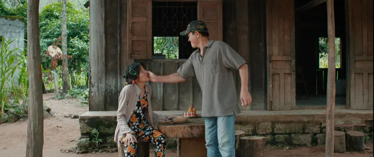 Mẹ rơm - Tập 8: Mẹ con Loan nguy kịch sau khi sinh - Ảnh 5. Mẹ rơm - Tập 8: Mẹ con Loan nguy kịch sau khi sinh - Ảnh 5.