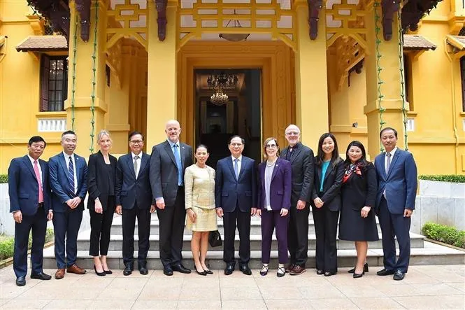 Bộ trưởng Ngoại giao Bùi Thanh Sơn tiếp Thống đốc bang Oregon, Hoa Kỳ Katherine Brown - Ảnh 3. Bộ trưởng Ngoại giao Bùi Thanh Sơn tiếp Thống đốc bang Oregon, Hoa Kỳ Katherine Brown - Ảnh 3.