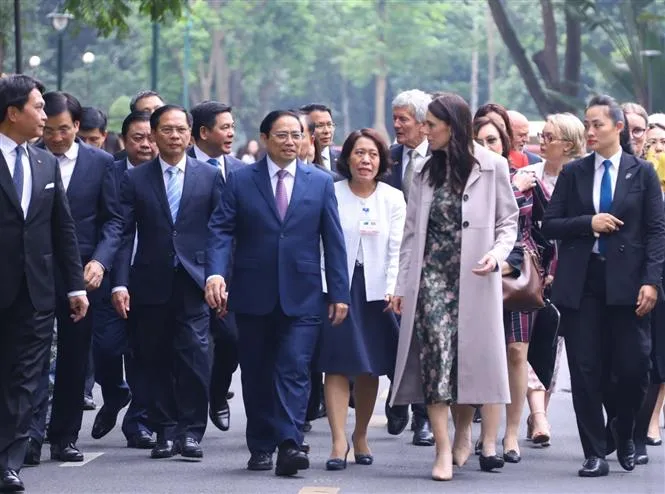 Thủ tướng Phạm Minh Chính chủ trì lễ đón Thủ tướng New Zealand thăm chính thức Việt Nam - Ảnh 11. Thủ tướng Phạm Minh Chính chủ trì lễ đón Thủ tướng New Zealand thăm chính thức Việt Nam - Ảnh 11.