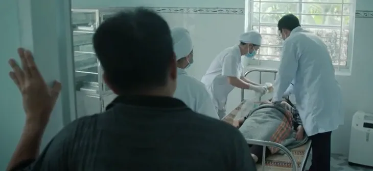 Mẹ rơm - Tập 9: Khoản ân hận vì lỡ lời làm mẹ chết vì sốc - Ảnh 22. Mẹ rơm - Tập 9: Khoản ân hận vì lỡ lời làm mẹ chết vì sốc - Ảnh 22.