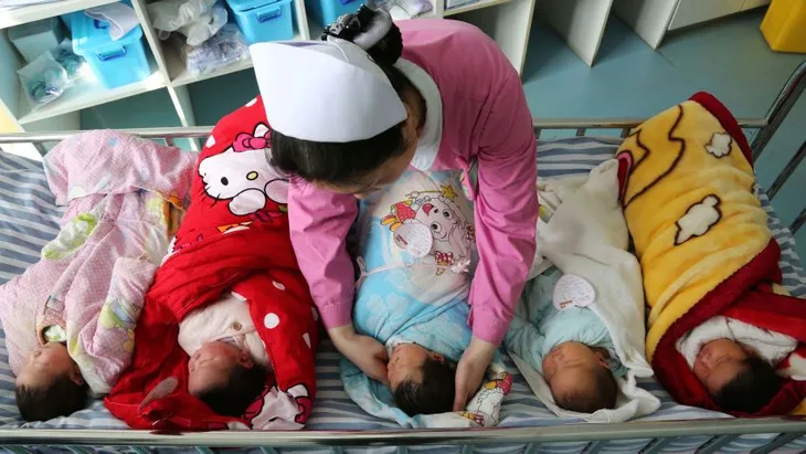 THẾ GIỚI CẦN LÀM GÌ KHI DÂN SỐ ĐẠT MỐC 8 TỶ NGƯỜI? - Ảnh 2. THẾ GIỚI CẦN LÀM GÌ KHI DÂN SỐ ĐẠT MỐC 8 TỶ NGƯỜI? - Ảnh 2.