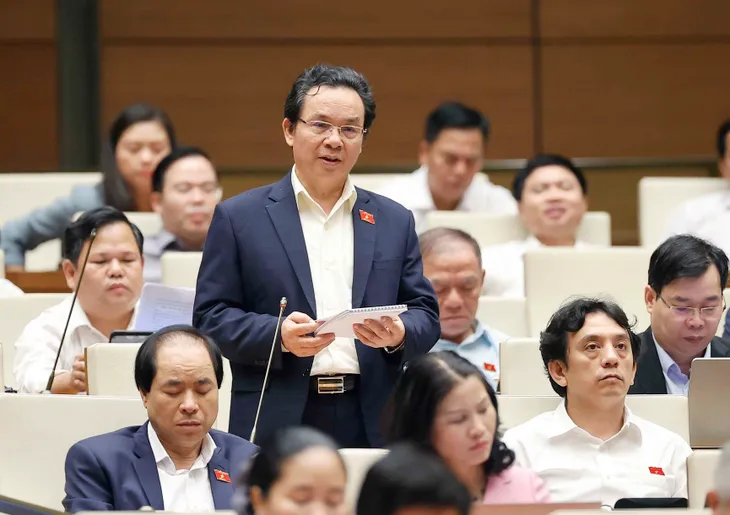 Luật Đấu thầu cần quy định cụ thể hơn để tăng tính cạnh tranh trong lựa chọn nhà thầu - Ảnh 1. Luật Đấu thầu cần quy định cụ thể hơn để tăng tính cạnh tranh trong lựa chọn nhà thầu - Ảnh 1.