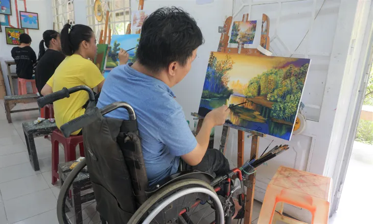 Ngày Nhà giáo Việt Nam 20/11: Lan tỏa hạnh phúc đến với những học sinh có hoàn cảnh đặc biệt - Ảnh 1. Ngày Nhà giáo Việt Nam 20/11: Lan tỏa hạnh phúc đến với những học sinh có hoàn cảnh đặc biệt - Ảnh 1.