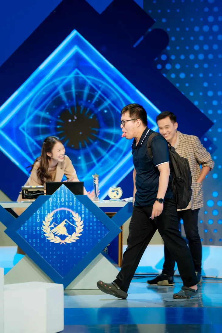 Loạt biểu cảm đáng yêu của cặp đôi Đường lên đỉnh Olympia - Ảnh 20. Loạt biểu cảm đáng yêu của cặp đôi Đường lên đỉnh Olympia - Ảnh 20.
