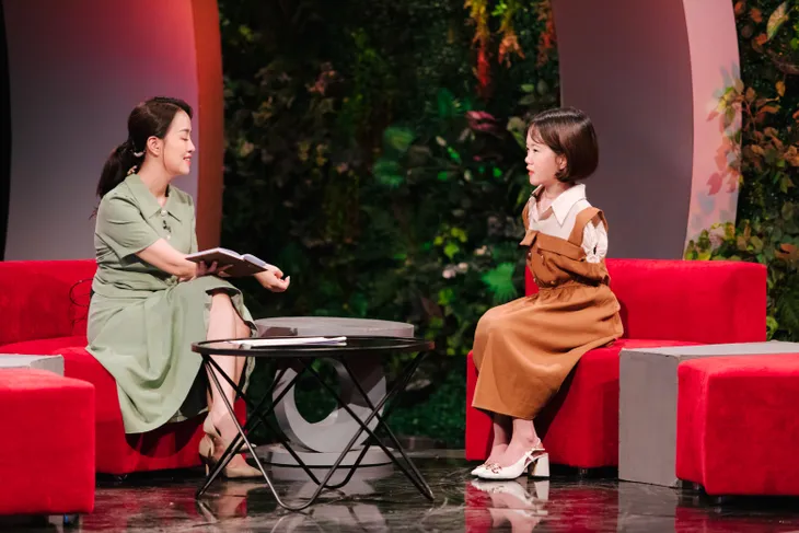 Trạm yêu thương: Cô gái khuyết đôi tay trở thành cô giáo - Ảnh 3. Trạm yêu thương: Cô gái khuyết đôi tay trở thành cô giáo - Ảnh 3.