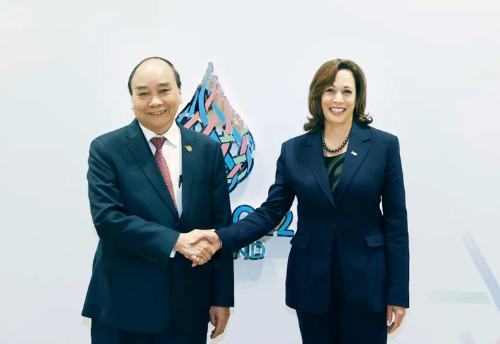 Chủ tịch nước Nguyễn Xuân Phúc gặp Phó Tổng thống Hoa Kỳ Kamala Harris - Ảnh 2. Chủ tịch nước Nguyễn Xuân Phúc gặp Phó Tổng thống Hoa Kỳ Kamala Harris - Ảnh 2.