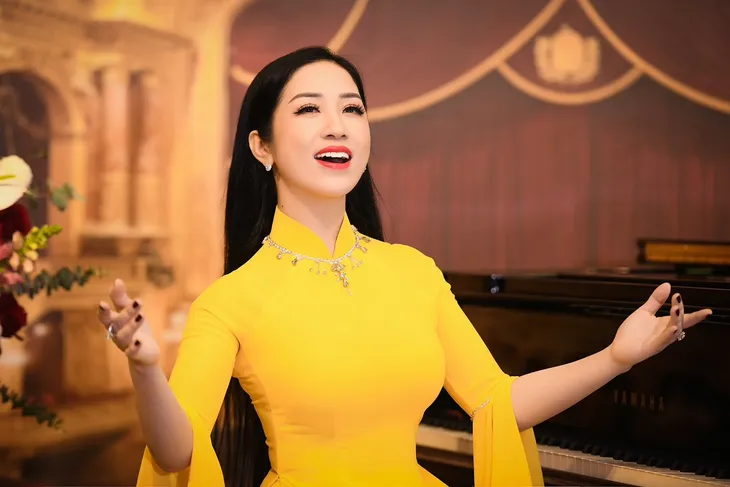 Sao Mai Phương Nga: NSND Trung Kiên, NSND Lê Dung là thầy cô tuyệt vời trong trái tim tôi - Ảnh 3. Sao Mai Phương Nga: NSND Trung Kiên, NSND Lê Dung là thầy cô tuyệt vời trong trái tim tôi - Ảnh 3.