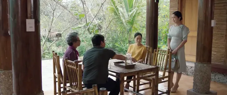 Thông gia ngõ hẹp - Tập 19: Bà Hồng cô đơn, lạc lõng khi gia đình ông Phúc quây quần đông vui - Ảnh 35. Thông gia ngõ hẹp - Tập 19: Bà Hồng cô đơn, lạc lõng khi gia đình ông Phúc quây quần đông vui - Ảnh 35.
