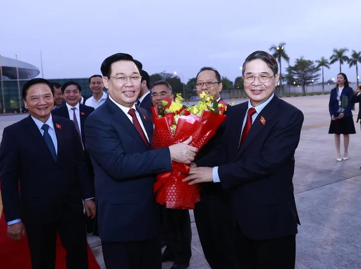 Chủ tịch Quốc hội Vương Đình Huệ lên đường dự AIPA-43, thăm chính thức Campuchia và Philippines - Ảnh 1. Chủ tịch Quốc hội Vương Đình Huệ lên đường dự AIPA-43, thăm chính thức Campuchia và Philippines - Ảnh 1.