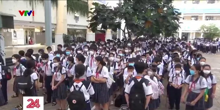 TP Hồ Chí Minh thông tin chính thức về việc lùi giờ vào học - Ảnh 1. TP Hồ Chí Minh thông tin chính thức về việc lùi giờ vào học - Ảnh 1.
