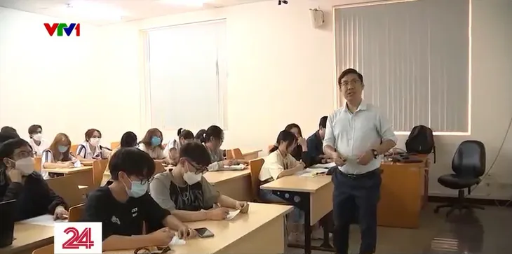 Đại học Việt Nam xếp hạng cao thế giới về tỉ lệ sinh viên có việc làm - Ảnh 1. Đại học Việt Nam xếp hạng cao thế giới về tỉ lệ sinh viên có việc làm - Ảnh 1.
