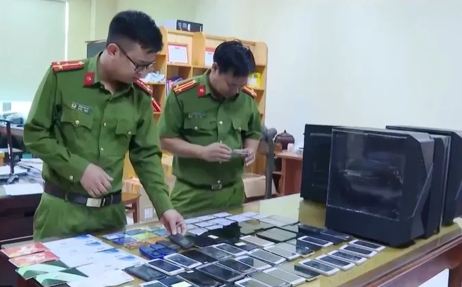 Chiếm đoạt 2.500 tỷ đồng từ mua bán hóa đơn giả - Ảnh 2. Chiếm đoạt 2.500 tỷ đồng từ mua bán hóa đơn giả - Ảnh 2.