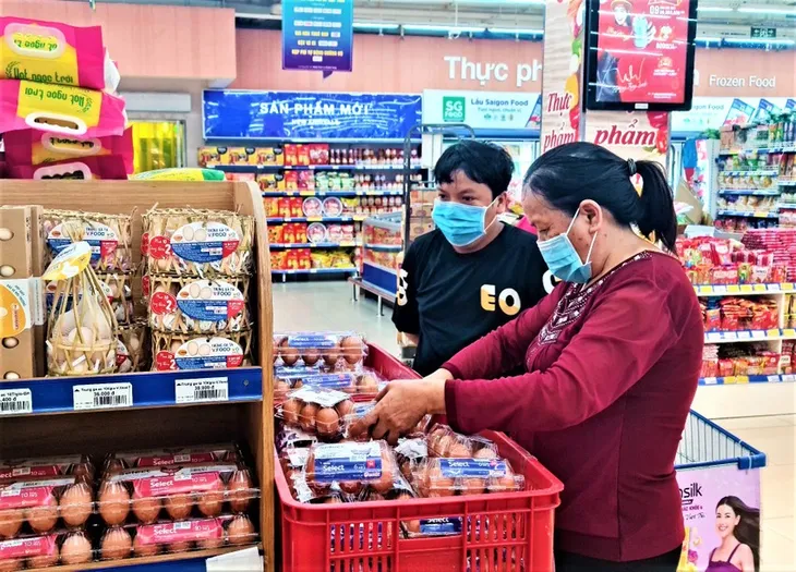 Giữ nguyên lãi suất cho vay với doanh nghiệp tham gia bình ổn - Ảnh 1. Giữ nguyên lãi suất cho vay với doanh nghiệp tham gia bình ổn - Ảnh 1.