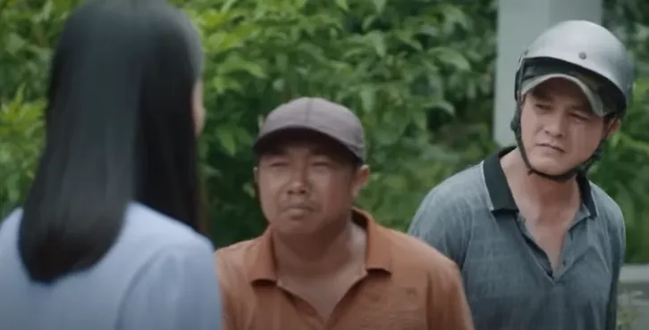 Mẹ rơm - Tập 12: Vừa về làng, Hồng đã bị trai chọc ghẹo - Ảnh 2. Mẹ rơm - Tập 12: Vừa về làng, Hồng đã bị trai chọc ghẹo - Ảnh 2.