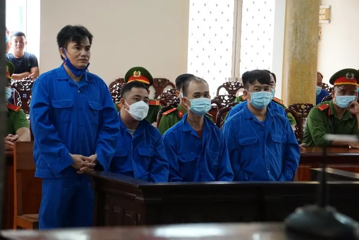 Tòa bác kháng cáo kêu oan, y án với trùm buôn lậu Mười Tường - Ảnh 1. Tòa bác kháng cáo kêu oan, y án với trùm buôn lậu Mười Tường - Ảnh 1.