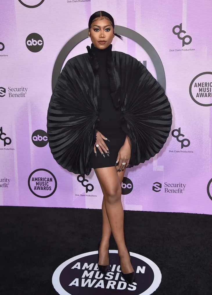 Thảm đỏ AMAs 2022: Gia đình Pink nổi bật, Kim Petras gợi nhớ đến Britney Spears - Ảnh 16. Thảm đỏ AMAs 2022: Gia đình Pink nổi bật, Kim Petras gợi nhớ đến Britney Spears - Ảnh 16.