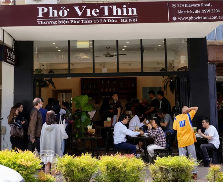 Phở Thìn Lò Đúc khai trương thành công ngoài mong đợi tại Sydney, Úc - Ảnh 5. Phở Thìn Lò Đúc khai trương thành công ngoài mong đợi tại Sydney, Úc - Ảnh 5.
