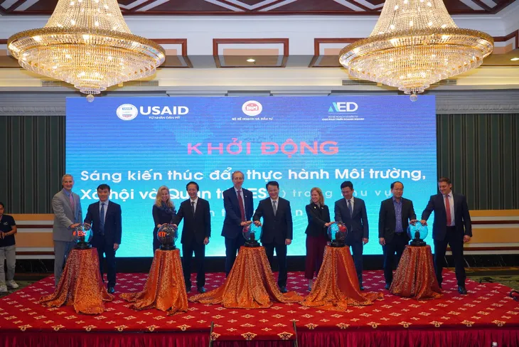 Thúc đẩy doanh nghiệp tư nhân triển khai ESG, hướng tới tăng trưởng bền vững - Ảnh 2. Thúc đẩy doanh nghiệp tư nhân triển khai ESG, hướng tới tăng trưởng bền vững - Ảnh 2.