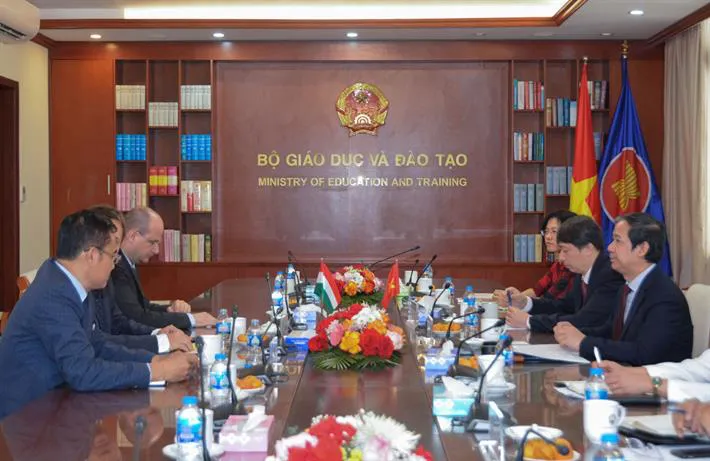 Hungary nâng số lượng học bổng cho sinh viên Việt Nam - Ảnh 1.