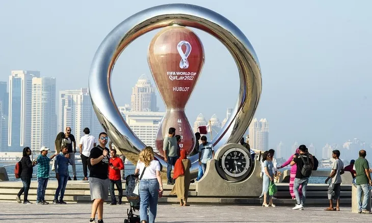 Chi kỷ lục cho World Cup, Qatar tham vọng chuyển đổi nền kinh tế - Ảnh 1. Chi kỷ lục cho World Cup, Qatar tham vọng chuyển đổi nền kinh tế - Ảnh 1.
