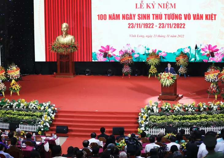 Thủ tướng Phạm Minh Chính dự Lễ kỷ niệm 100 năm ngày sinh Thủ tướng Võ Văn Kiệt - Ảnh 2. Thủ tướng Phạm Minh Chính dự Lễ kỷ niệm 100 năm ngày sinh Thủ tướng Võ Văn Kiệt - Ảnh 2.