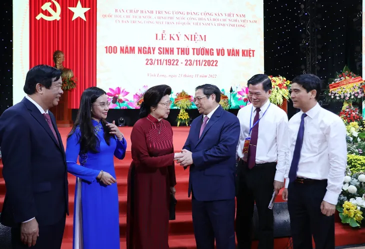 Thủ tướng Phạm Minh Chính dự Lễ kỷ niệm 100 năm ngày sinh Thủ tướng Võ Văn Kiệt - Ảnh 1. Thủ tướng Phạm Minh Chính dự Lễ kỷ niệm 100 năm ngày sinh Thủ tướng Võ Văn Kiệt - Ảnh 1.