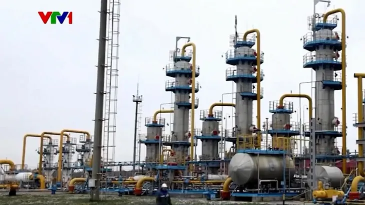 Nga có thể sẽ cắt giảm nguồn cung khí đốt qua Ukraine từ 28/11 - Ảnh 1. Nga có thể sẽ cắt giảm nguồn cung khí đốt qua Ukraine từ 28/11 - Ảnh 1.