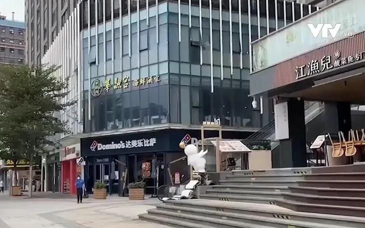 Dịch COVID-19 và cúm mùa - Mối đe dọa song hành tại Trung Quốc - Ảnh 1. Dịch COVID-19 và cúm mùa - Mối đe dọa song hành tại Trung Quốc - Ảnh 1.