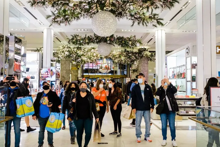 Người Mỹ thắt chặt hầu bao mùa mua sắm cuối năm - Ảnh 1. Người Mỹ thắt chặt hầu bao mùa mua sắm cuối năm - Ảnh 1.