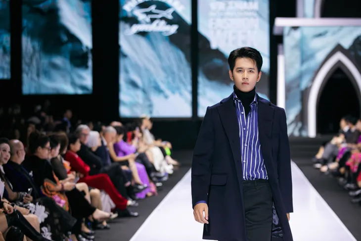 Siêu mẫu Xuân Lan - Minh Kha làm vedette tại tuần lễ thời trang - Ảnh 5. Siêu mẫu Xuân Lan - Minh Kha làm vedette tại tuần lễ thời trang - Ảnh 5.