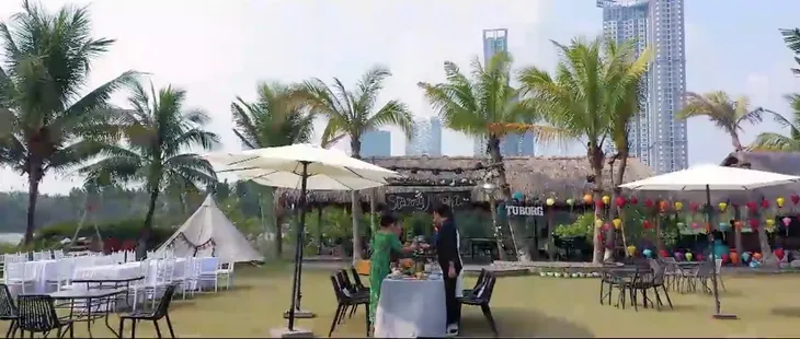 Thông gia ngõ hẹp - Tập cuối: Ông Phúc, ông Khôi hóa giải thù hận, bắt tay làm thông gia - Ảnh 54. Thông gia ngõ hẹp - Tập cuối: Ông Phúc, ông Khôi hóa giải thù hận, bắt tay làm thông gia - Ảnh 54.