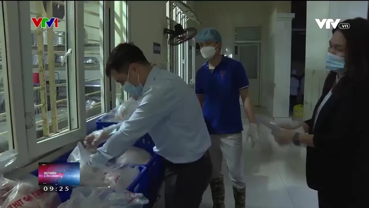 Ngộ độc thực phẩm gia tăng: Hồi chuông cảnh báo với trường học, bếp ăn tập thể - Ảnh 2. Ngộ độc thực phẩm gia tăng: Hồi chuông cảnh báo với trường học, bếp ăn tập thể - Ảnh 2.