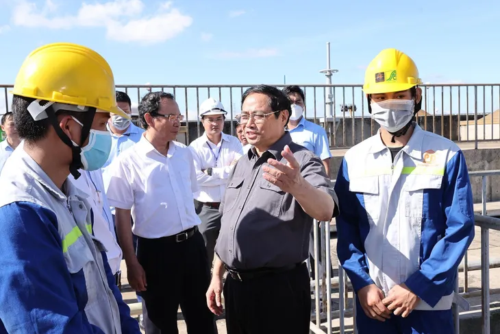 Thủ tướng kiểm tra các dự án trọng điểm tại thành phố Hồ Chí Minh - Ảnh 1. Thủ tướng kiểm tra các dự án trọng điểm tại thành phố Hồ Chí Minh - Ảnh 1.
