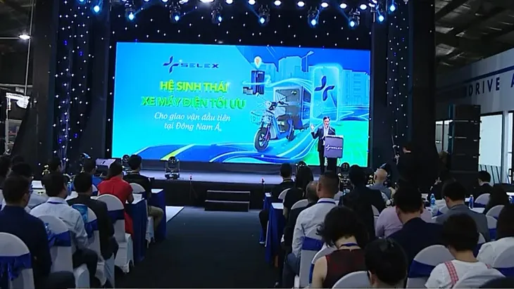 Xe điện giao hàng đầu tiên tại Đông Nam Á - Ảnh 1. Xe điện giao hàng đầu tiên tại Đông Nam Á - Ảnh 1.