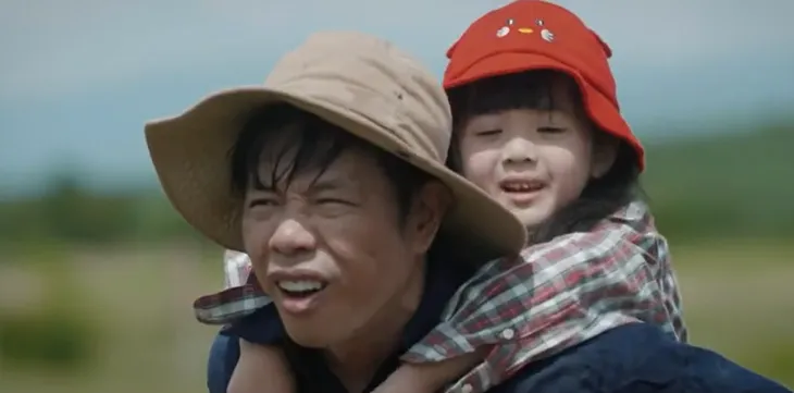 Mẹ rơm - Tập 15: Thấy con gái lớn lên thông minh, xinh xắn, Hào chỉ biết ngắm nhìn từ xa - Ảnh 7. Mẹ rơm - Tập 15: Thấy con gái lớn lên thông minh, xinh xắn, Hào chỉ biết ngắm nhìn từ xa - Ảnh 7.