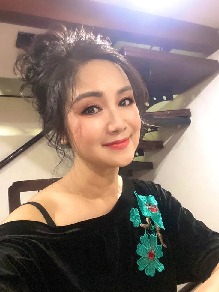 Diễn viên Việt tuần qua: Quỳnh Kool làm cô dâu, Đình Tú khoe vợ mới - Ảnh 2. Diễn viên Việt tuần qua: Quỳnh Kool làm cô dâu, Đình Tú khoe vợ mới - Ảnh 2.