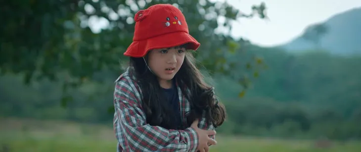 Mẹ rơm - Tập 15: Thấy con gái lớn lên thông minh, xinh xắn, Hào chỉ biết ngắm nhìn từ xa - Ảnh 11. Mẹ rơm - Tập 15: Thấy con gái lớn lên thông minh, xinh xắn, Hào chỉ biết ngắm nhìn từ xa - Ảnh 11.