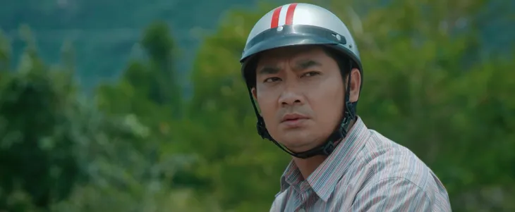 Mẹ rơm - Tập 15: Thấy con gái lớn lên thông minh, xinh xắn, Hào chỉ biết ngắm nhìn từ xa - Ảnh 25. Mẹ rơm - Tập 15: Thấy con gái lớn lên thông minh, xinh xắn, Hào chỉ biết ngắm nhìn từ xa - Ảnh 25.