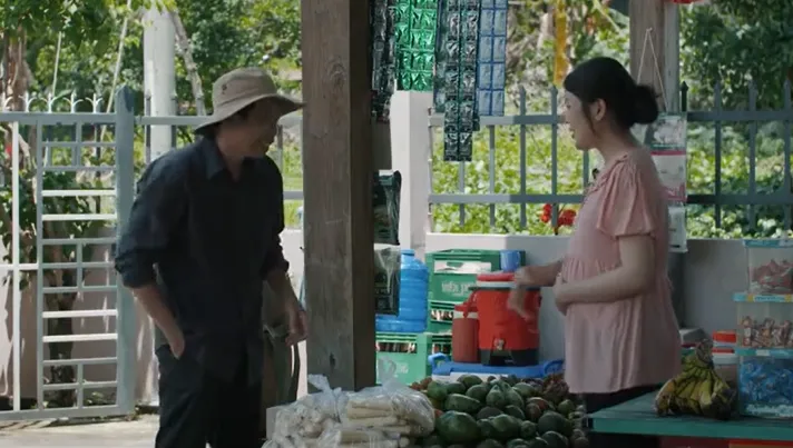 Mẹ rơm - Tập 15: Thấy con gái lớn lên thông minh, xinh xắn, Hào chỉ biết ngắm nhìn từ xa - Ảnh 23. Mẹ rơm - Tập 15: Thấy con gái lớn lên thông minh, xinh xắn, Hào chỉ biết ngắm nhìn từ xa - Ảnh 23.