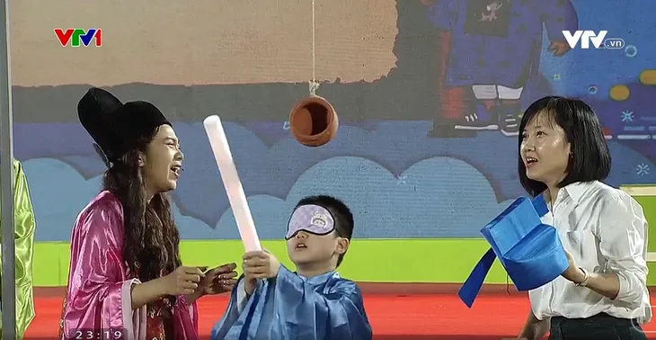 Gặp lại quán quân Đường lên đỉnh Olympia trong chung kết Trạng nguyên nhí mùa 2 - Ảnh 3. Gặp lại quán quân Đường lên đỉnh Olympia trong chung kết Trạng nguyên nhí mùa 2 - Ảnh 3.