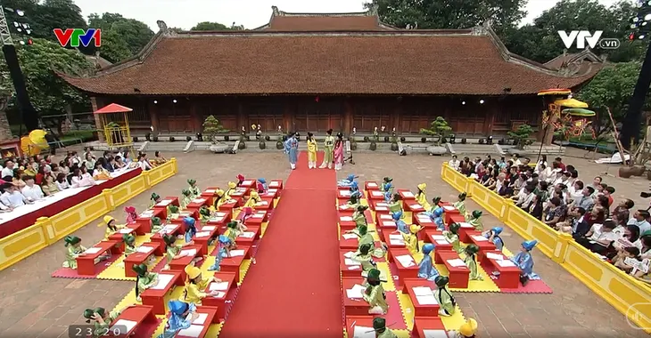 Gặp lại quán quân Đường lên đỉnh Olympia trong chung kết Trạng nguyên nhí mùa 2 - Ảnh 5. Gặp lại quán quân Đường lên đỉnh Olympia trong chung kết Trạng nguyên nhí mùa 2 - Ảnh 5.
